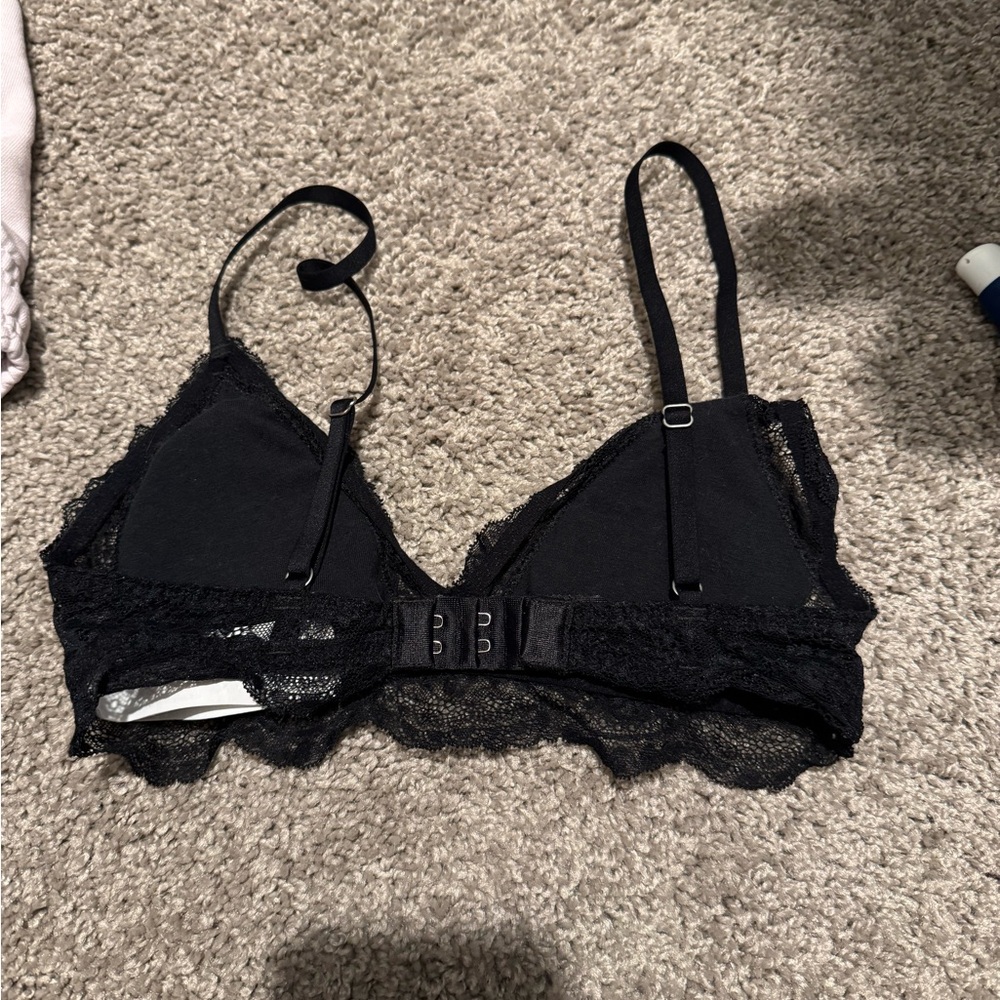 Gilly Hicks Black Lace Bralette - Picture 2 of 3